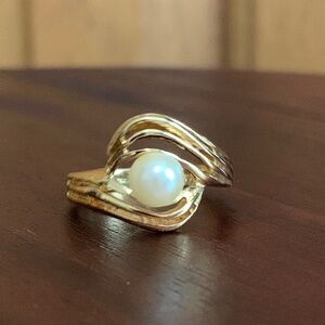 14K gold electroplated faux pearl ring size 6.75